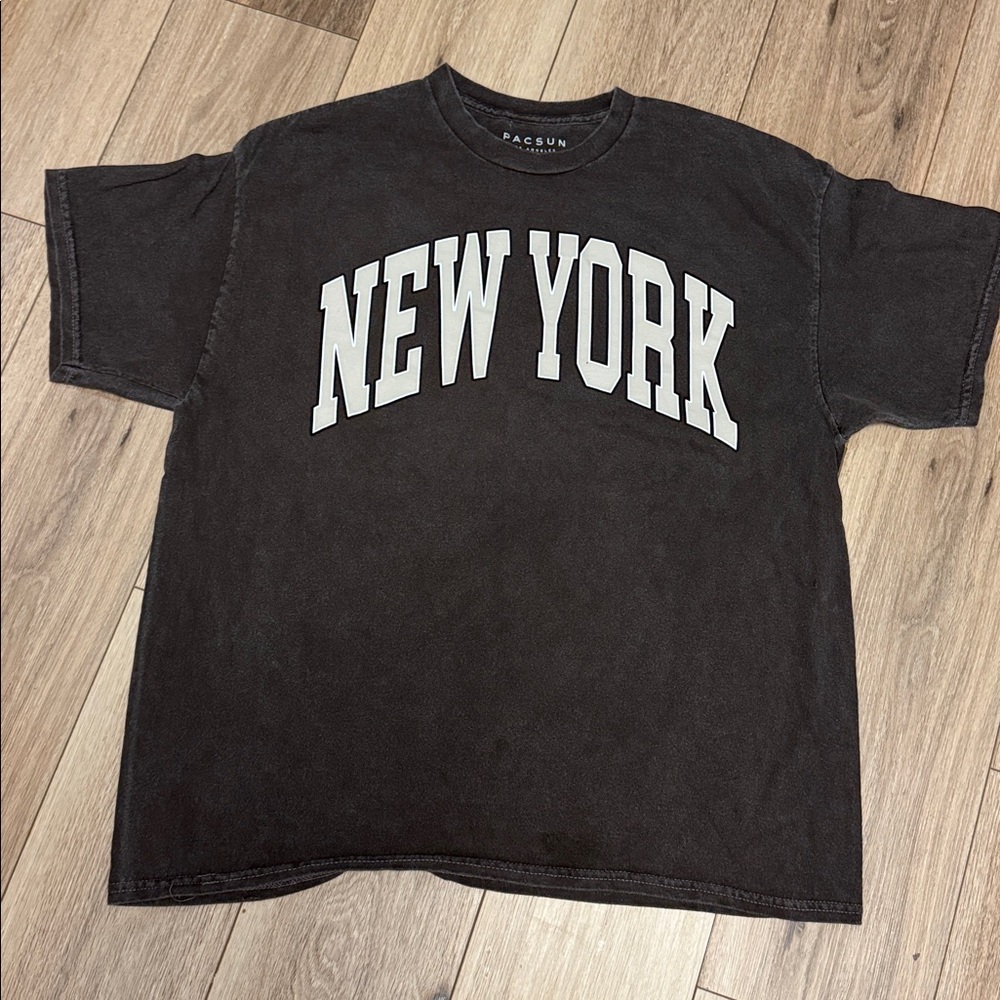 UNISEX PacSun L NWOT New York WASHED OUT BROWN TAN WRITING DURABLE Graphic Tee